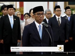Guru Besar ITB, Brian Yuliarto Dilantik Jadi Mendiktisaintek Gantikan Satryo