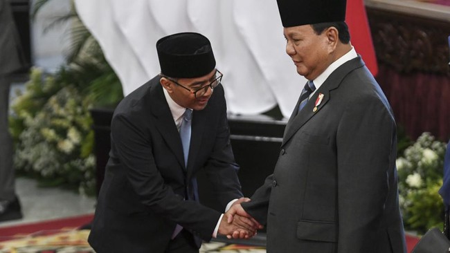 Siswa Sekolah Garuda Disiapkan untuk Lawan Negara Lain Mendiktisaintek Brian Yuliarto menyatakan siswa-siswa sekolah garuda dipersiapkan untuk bersaing global, dan menjadi kompetitor negara lain.