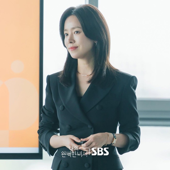 Han Ji Min di drama Love Scout