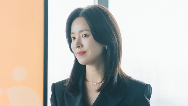 Glowing dan Awet Muda di Usia 42 Tahun, Simak Tips Skincare ala Aktris Cantik Han Ji Min!