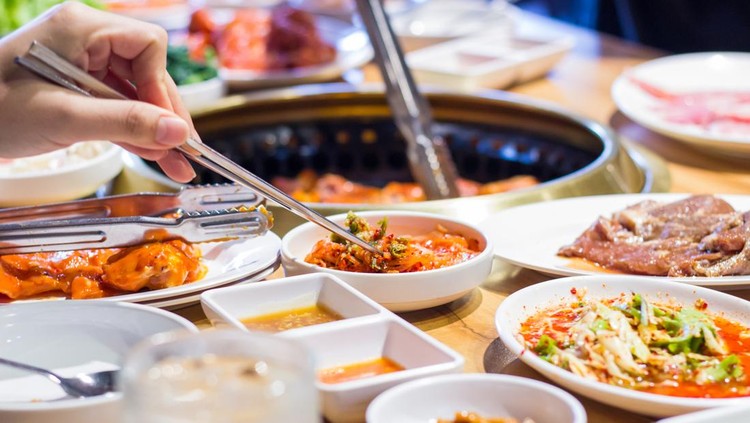 Ilustrasi tempat makan all you can eat atau ayce Ilustrasi tempat makan all you can eat atau ayce
