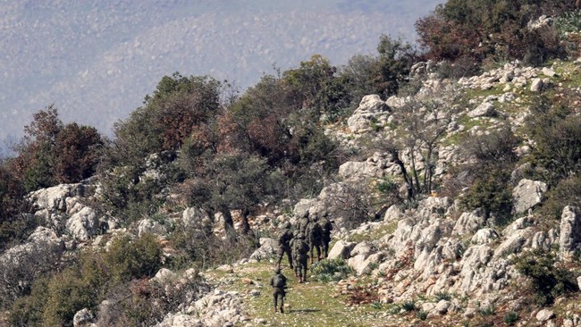 FOTO: Langgar Kesepakatan, Israel Ogah Mundur dari 5 Lokasi di Lebanon