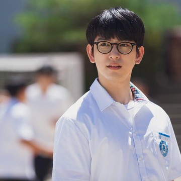 Selain The Witch, Ini 5 Rekomendasi Drama Korea yang Dibintangi Jinyoung GOT7