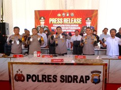 Petani di Sidrap Nyambi Edarkan Narkoba Ditangkap, 4,6 Kg Sabu Disita