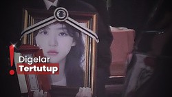 img-title Prosesi Pemakaman Kim Sae Ron Hanya Dihadiri Keluarga-Kerabat Dekat
