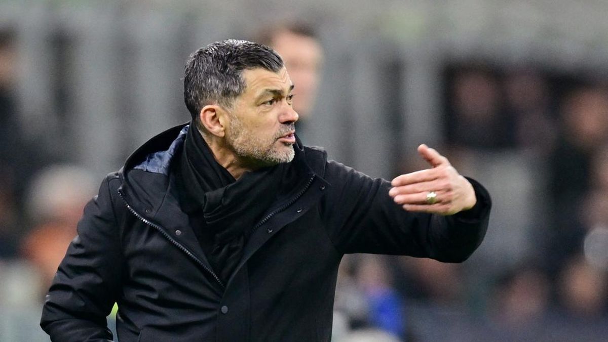 Pelatih Milan: Kartu Merah Theo Ubah Segalanya, Kami Marah dan Kecewa