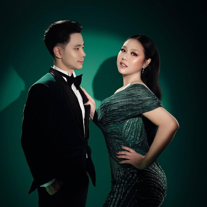 <p>Dari <em>postingan</em> itu, tak sedikit pula netizen yang meramaikan kolom komentarnya dengan pujian. “Dah langsing aja nih,” tulis akun <em>@vallen22**.</em> “Bodynya bagus banget cii,” tulis akun <em>@ayas**.</em> “Sisca cantik bangetttt,” tulis akun <em>@winnieluv**.</em> (Foto: Instagram@siscakohl)</p>