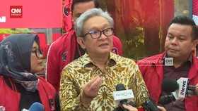 VIDEO: Maqdir Pastikan Hasto Datang ke KPK Diperiksa Sebagai Tersangka