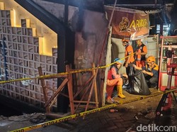 Warung Madura di Atas Gorong-gorong Kota Malang Ambrol, Penjaga Tewas Hanyut
