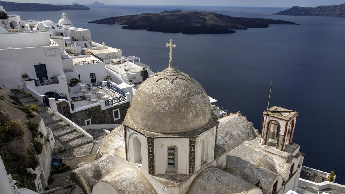 FOTO: Aktivitas Seismik di Santorini Berangsur Turun