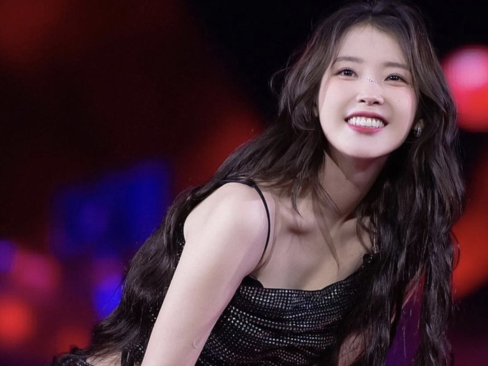 Beberapa tahun terakhir, IU hiatus dari dunia akting dan fokus bekarya sebagai penyanyi. Ia juga menyambangi penggemarnya di seluruh dunia lewat World Tour yang menakjubkan./ foto: instagram.com/dlwlrma