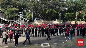 Simpatisan Demo KPK Saat Hasto Diperiksa: Kok Hanya PDIP Diobok-obok
