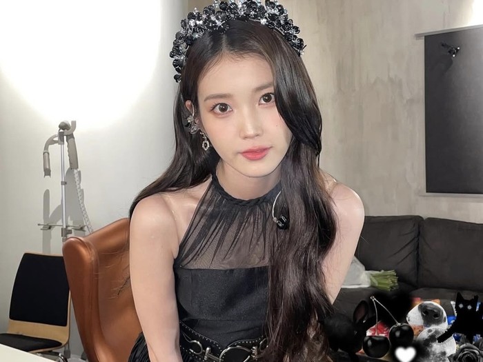 Di tahun 2025 ini, IU siap kembali ke dunia akting lewat drama original Netflix berjudul 'When Life Gives You Tangerines'. Sudah siap melihat comeback drama IU, Beauties?/ foto: instagram.com/dlwlrma