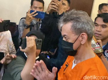 Fariz RM Dituding Jadi Pengedar Narkoba, Kuasa Hukum Bilang Begini