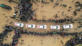 FOTO: Hamas Serahkan 4 Jenazah Sandera Israel