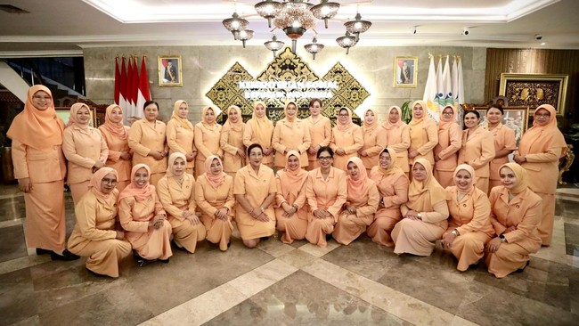 Dharma Wanita Persatuan Kementerian Sosial (Kemensos) menegaskan kesiapan dalam mendukung program pemerintah di bawah kepemimpinan Presiden Prabowo Subianto.