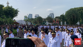 Alunan 'Maju Tak Gentar' Iringi Detik-detik Pelantikan Kepala Daerah