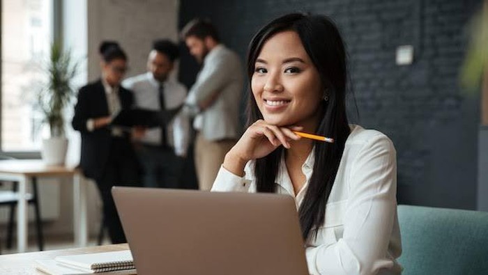 Coba Terapkan! Ini 4 Mindset Perempuan Modern yang Bikin Karier Melesat