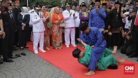FOTO: Nuansa Betawi Sambut Bang Anung-Bang Doel di Balai Kota Jakarta