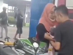 Momen Mendebarkan Kala Laswati Lewati Persalinan
