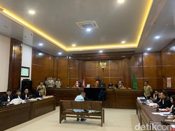 Hotman Sakit, Sidang Razman Terkait Pencemaran Nama Baik Ditunda 27 Februari