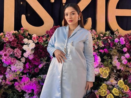Makin Anggun Pakai Dress & Kebaya, Intip 5 Potret OOTD Siti Badriah saat Hamil Anak Kedua