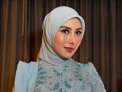 Jadi Istri Bupati, Syahnaz Vakum Sementara dari Dunia Hiburan