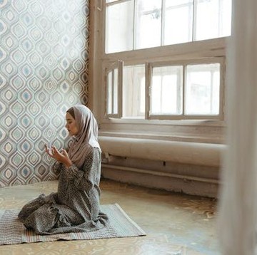 8 Manfaat Salat Tarawih di Bulan Ramadan, Ibadah Malam yang Penuh Berkah