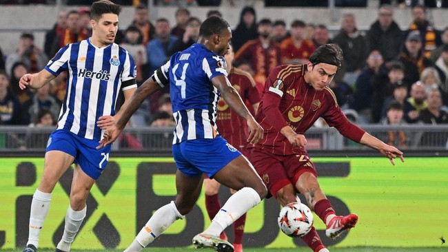 Sebanyak 16 tim sudah dipastikan lolos ke babak 16 besar Europa League setelah berakhirnya leg kedua playoff yang berlangsung Jumat (21/2) dini hari WIB.