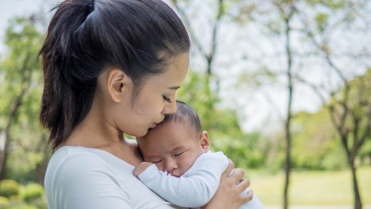 Bayi baru lahir jarang menangis Bayi baru lahir jarang menangis