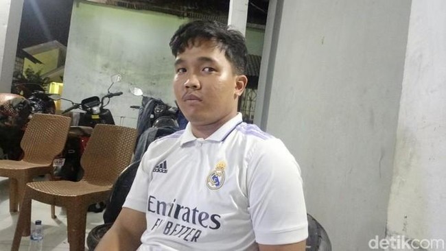 Perjuangan penggemar berat Cristiano Ronaldo aasal Medan, Binsar Saragih, menuju Kupang untuk mewujudkan mimpi bertemu sang idola berujung zonk.