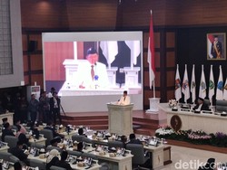 Gubernur Dedi Mulyadi Sebut Bey Tauladan Birokrat Sunda
