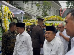 JK hingga Puan Melayat ke Rumah Duka Mantan Wakapolri Syafruddin