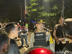 Polisi Amankan 6 Anarko Saat Demo Indonesia Gelap Ricuh di Makassar