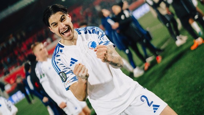 Kevin Diks Menggila, Jadi MVP di Heidenheim vs Copenhagen Kevin Diks dinobatkan sebagai pemain terbaik usai tampil impresif pada laga Heidenheim vs FC Copenhagen di UEFA Conference League, Jumat (21/2) dini hari WIB.