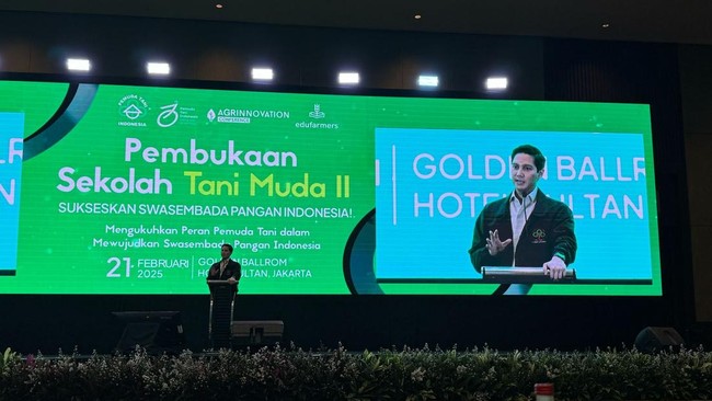 Pemuda Tani Optimis Pertanian Indonesia Jadi Lumbung Pangan Dunia Pemuda Tani optimis Indonesia akan capai swasembada dan jadi lumbung pangan global melalui regenerasi petani demi kemandirian pangan.