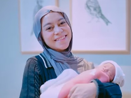 3 Bunda Seleb yang Melahirkan Bayi Perempuan di Awal 2025