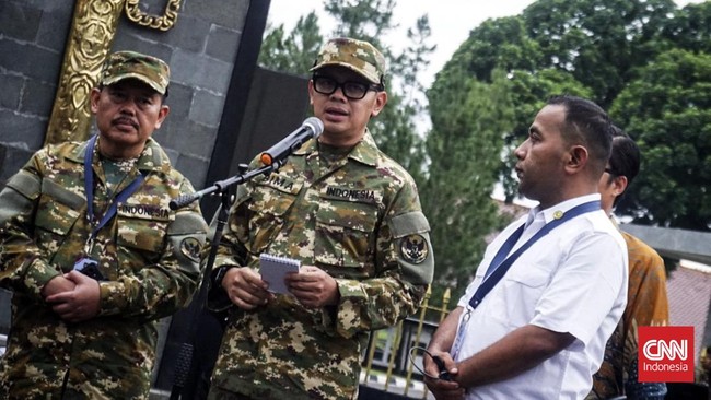 Sebanyak 55 kepala daerah kader PDIP yang sudah berada di Magelang hingga Minggu (23/2) pagi masih belum bergabung mengikuti program reatreat di Akmil.