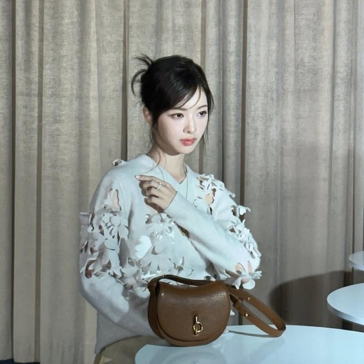 <p>Bintang drama Korea <em>The Witch</em> itu pun sempat membagikan rahasia diet sehatnya dalam sebuah wawancara. Ia mengaku saat ini lebih menekankan pola hidup sehat dan seimbang. (Foto: Instagram@jeongeuiyam)</p>