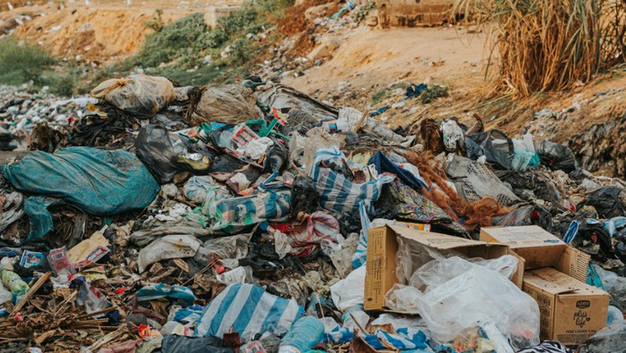 Sampah/Foto: pexels.com/Fernando Makers