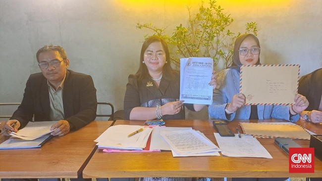 Mantan Dubes RI untuk Nigeria Usra Hendra Harahap membantah tuduhan melakukan pelecehan seksual terhadap mantan staf di Kedutaan Besar RI di Abuja.