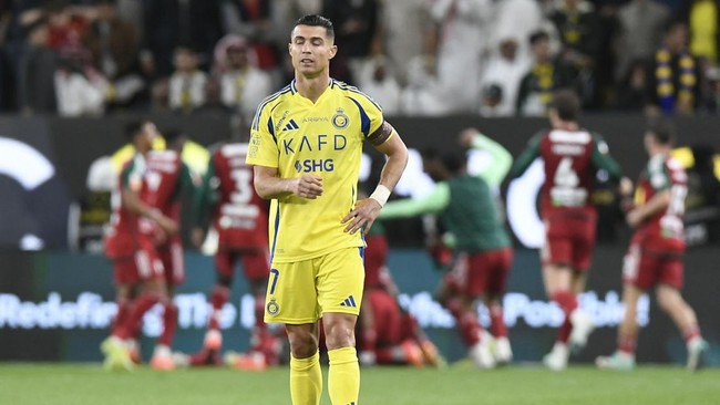 Al Nassr menelan kekalahan 2-3 dari Al Ettifaq pada lanjutan Saudi Pro League di Stadion Al-Awwal Park, Riyadh, Jumat (21/2) malam waktu setempat.