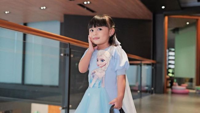Momen Haru Ameena Anak Atta-Aurel Panggil Aaliyah Ibu