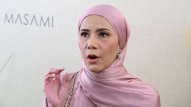 Konsisten Bisnis Hijab, Cynthia Ramlan Sambut Bulan Ramadan dengan Gebrakan Baru