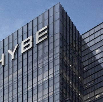 Sukses dengan KATSEYE, HYBE Siap Luncurkan Boy Group Global Baru Berkolaborasi dengan Ryan Tedder 'OneRepublic'