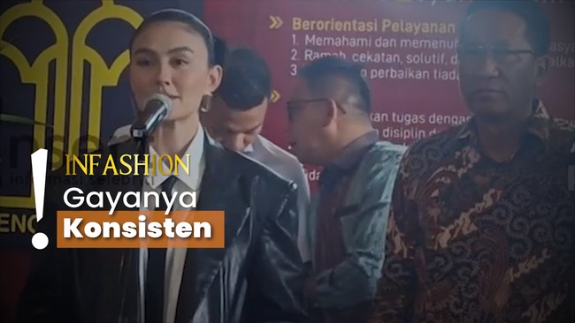 Gaya Profesional Agnez Mo ke Kemenkumham, Pakai Dasi sebagai Pemanis