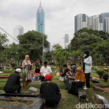 Ini Hukum, Manfaat, dan Tata Cara Lengkap Ziarah Kubur saat Lebaran