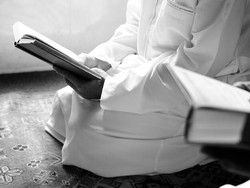 Urutan 22 Bacaan Tahlilan Lengkap: Arab, Latin dan Artinya