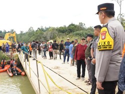 Irjen Iqbal Pimpin Evakuasi Truk Laka Maut di Pelalawan, Sisa 9 Korban Hilang