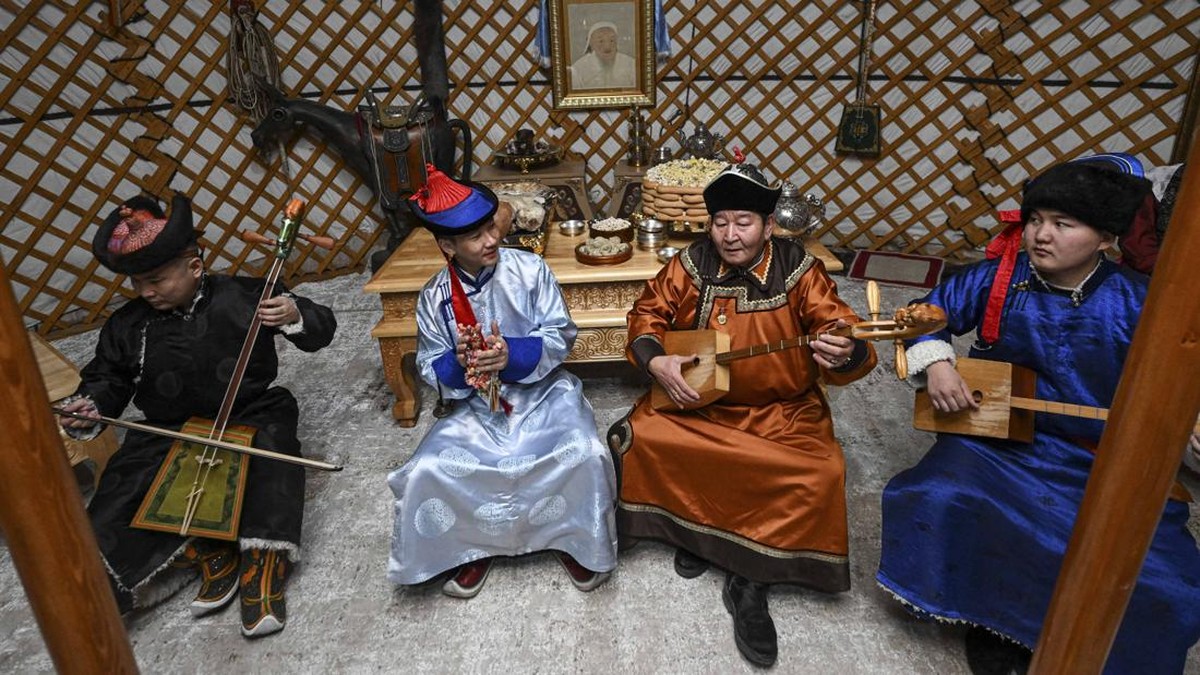 FOTO: Pesona Dingin dan Tradisi Hangat Festival Nomadik Mongolia